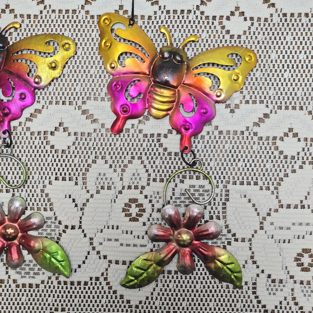 2pc Set New Butterfly Rustic Metal Hanging Garden Patio Decor Yellow Pink Red - Picture 3 of 8